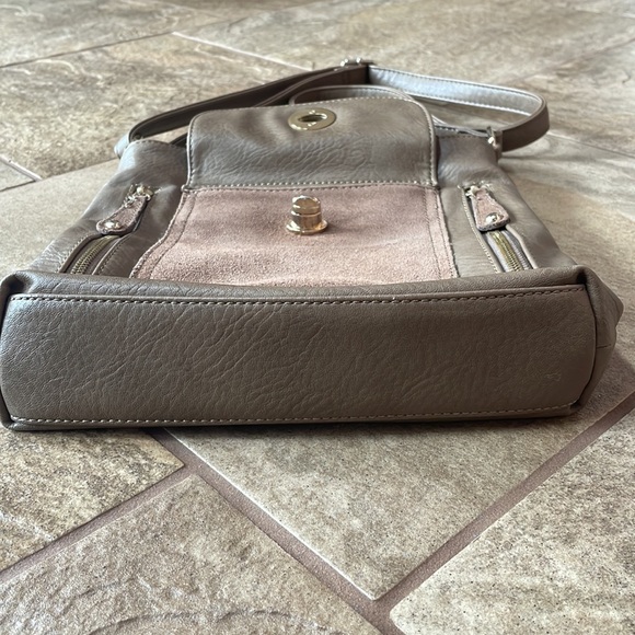 + SIMPLY NOELLE + Faux Leather + Suede Crossbody Bag - Picture 4 of 6